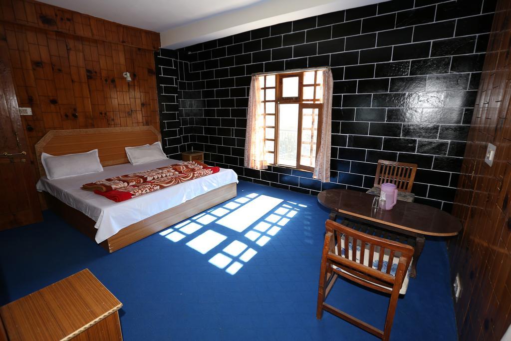 Hotel Ridge View Manāli Exterior foto